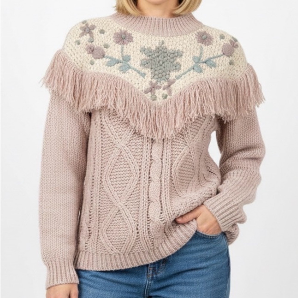 Vintage Nuggets Knitted by hand Fringed Mauve Sweater Floral Embroidery, M